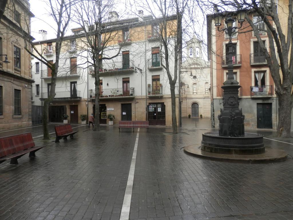 Plaza Catedral Hostel Pamplona Dış mekan fotoğraf