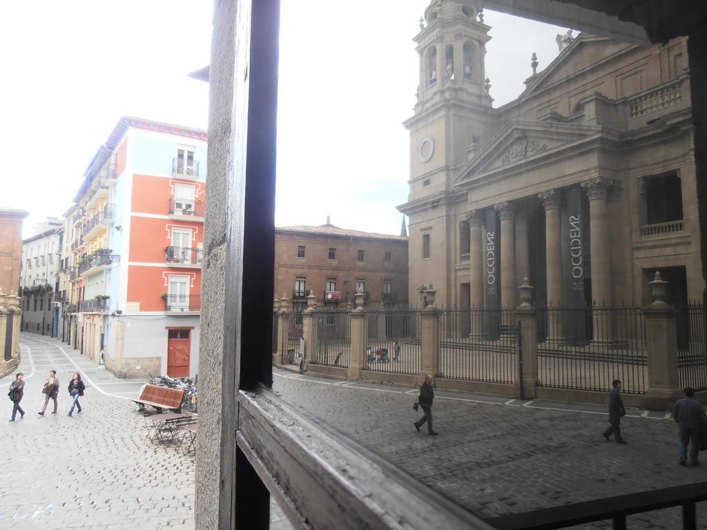 Plaza Catedral Hostel Pamplona Oda fotoğraf