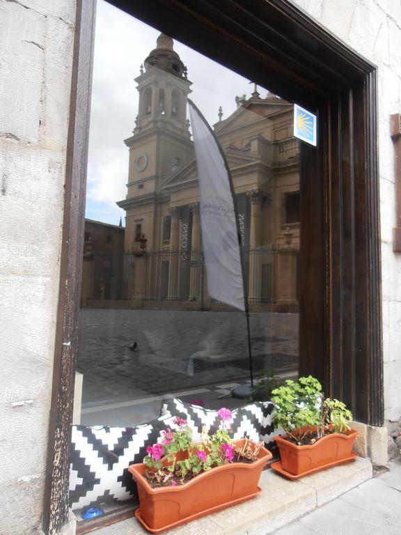 Plaza Catedral Hostel Pamplona Dış mekan fotoğraf